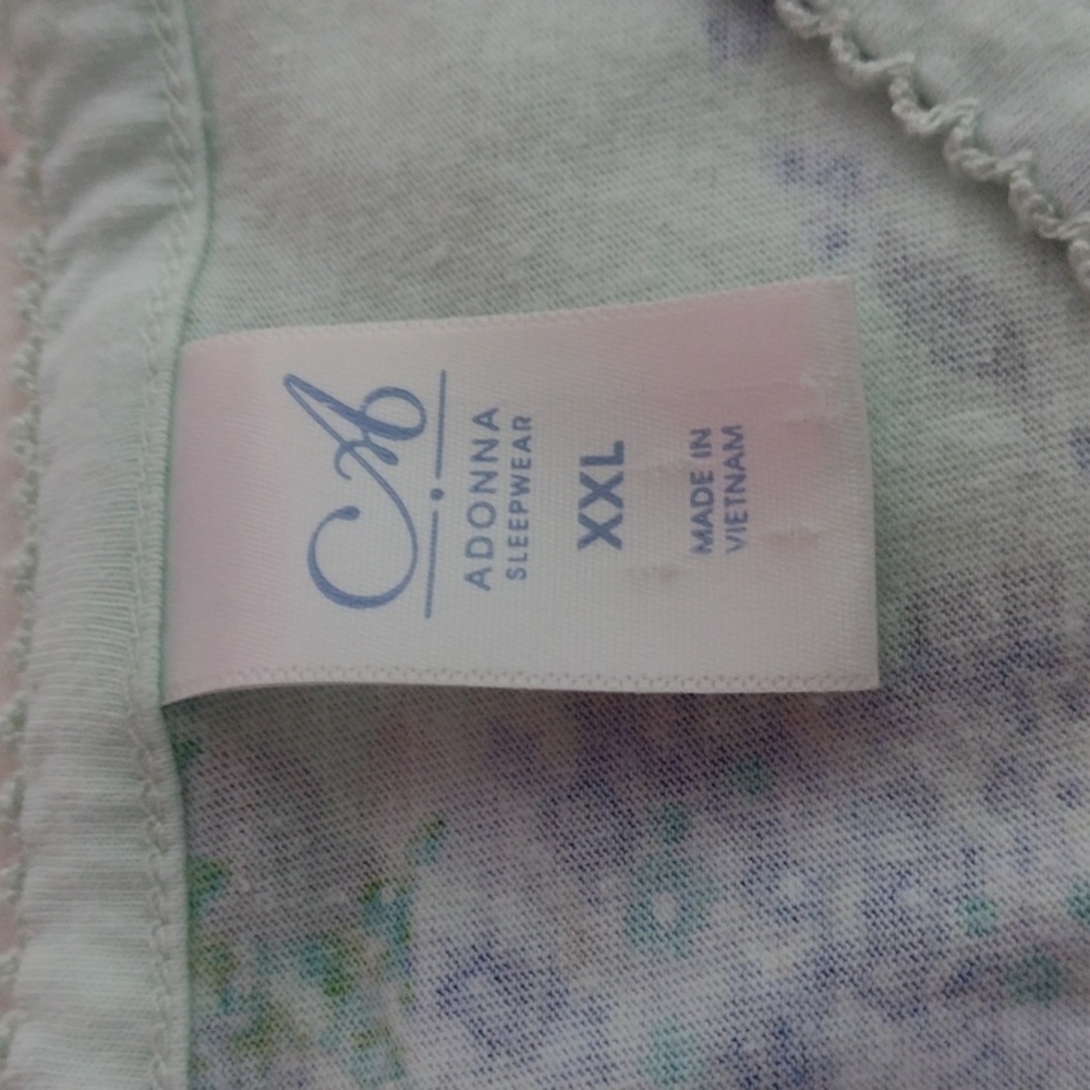 Floral Adonna cutoff pajamas, sz XXL - Picture 6 of 15